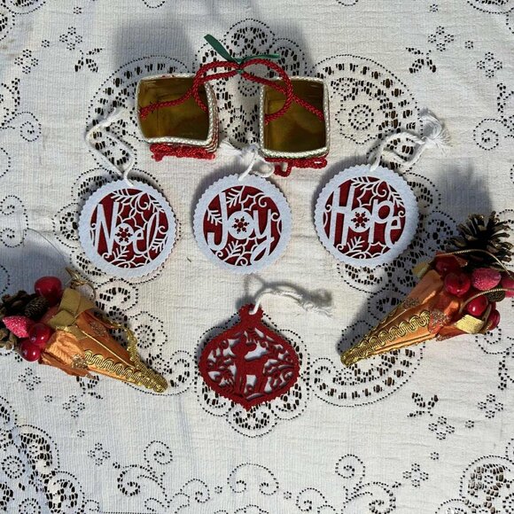 Hallmark felt cut out Christmas ornaments - plus others - Picture 5 of 10